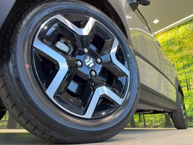 �y�����A���~�z�C�[���z�O�ςɃ}�b�`���������A���~�z�C�[���𑕒����Ă���܂��B�e��ЊO�A���~�z�C�[����A�X�^�b�h���X�^�C�����戵�����Ă���܂��B���񂲑��k����������