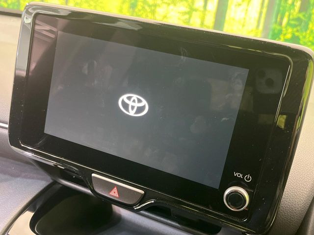 �y8�C���` �f�B�X�v���C�I�[�f�B�I�z���ʂ̃f�B�X�v���C��AppleCarPlay��AndroidAuto�����p�\�B�傫�ȉ�ʂŃX�}�z�i�r�A�v���������p���������܂���