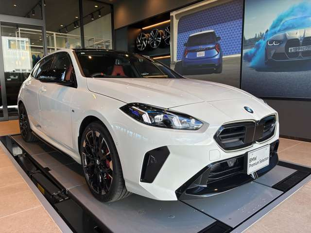 1シリーズM135 xドライブ 4WD