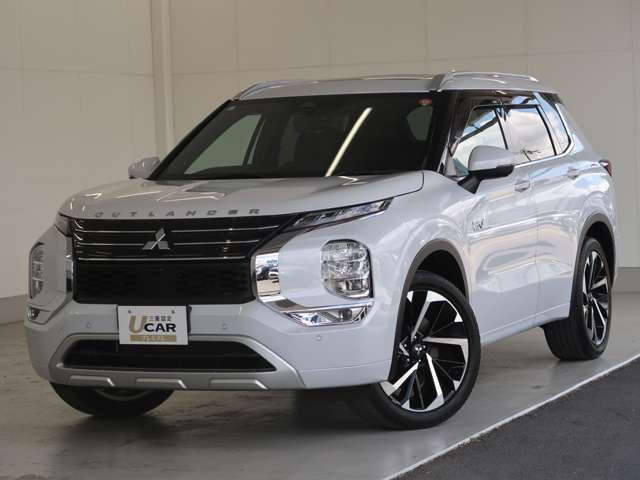 アウトランダーPHEV 2.4 ブラック エディション 4WD