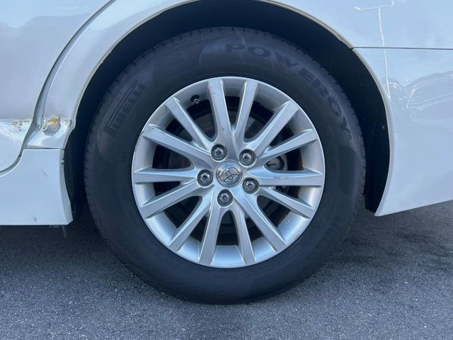 �y����16�C���`�A���~�z�C�[���z�O�ςɃ}�b�`���������A���~�z�C�[���𑕒����Ă���܂��B�e��ЊO�A���~�z�C�[����A�X�^�b�h���X�^�C�����戵�����Ă���܂��B���񂲑��k����������