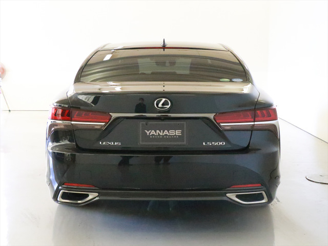 LS500 Fスポーツ
