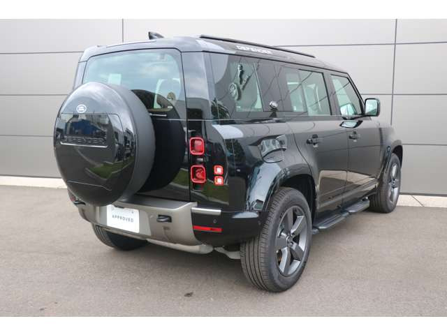 ディフェンダー110 X ダイナミック HSE 3.0L D350 ディーゼル 4WD