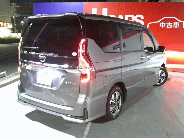 セレナ1.2 e-POWER ハイウェイスターV