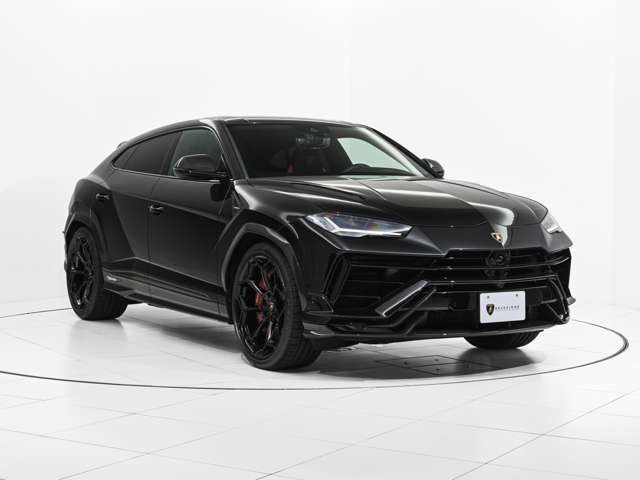 ウルスペルフォルマンテ 4WD