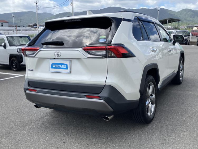 RAV42.0 G 4WD