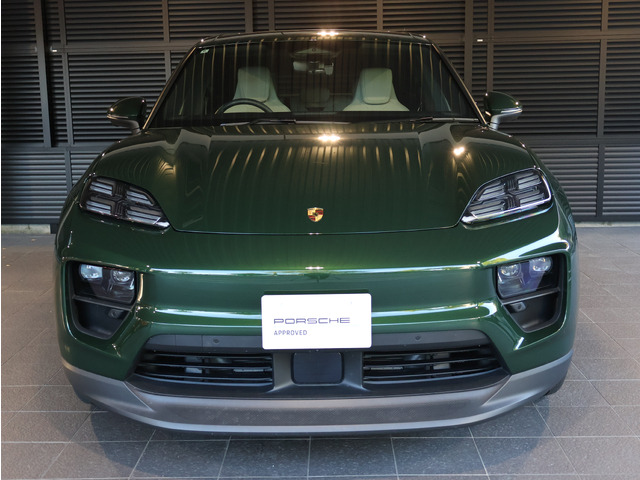 タイカン4 4WD