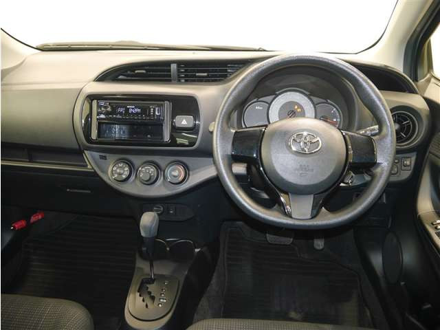 ヴィッツ1.3 F 4WD