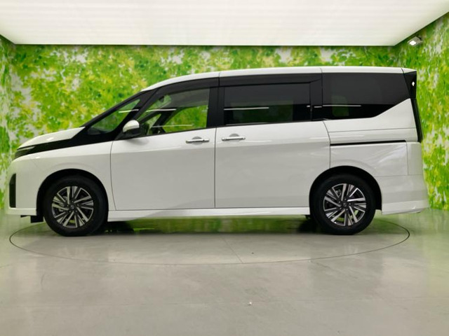 セレナ1.4 e-POWER ハイウェイスターV