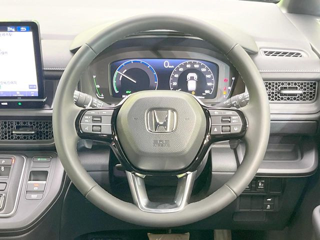 �y�X�e�A�����O�X�C�b�`�z�^�]���A�O������ڐ������炷���ƂȂ��A�I�[�f�B�I���̑��삪�\�ȕ֗��@�\!���S&���K�ȃh���C�u�����o���Ă���܂���