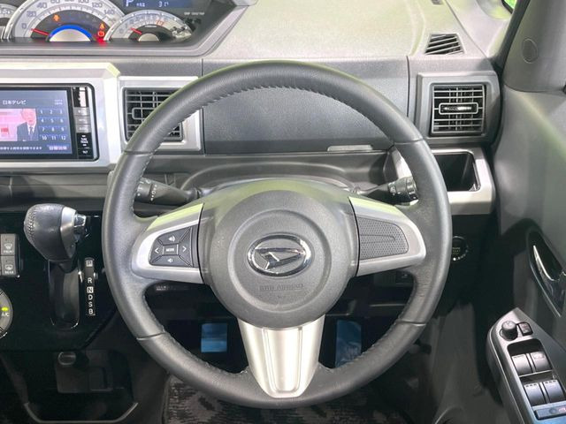 �y�X�e�A�����O�X�C�b�`�z�^�]���A�O������ڐ������炷���ƂȂ��A�I�[�f�B�I���̑��삪�\�ȕ֗��@�\!���S&���K�ȃh���C�u�����o���Ă���܂���