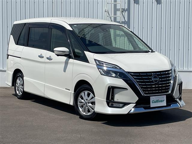セレナ2.0 ハイウェイスターV 4WD