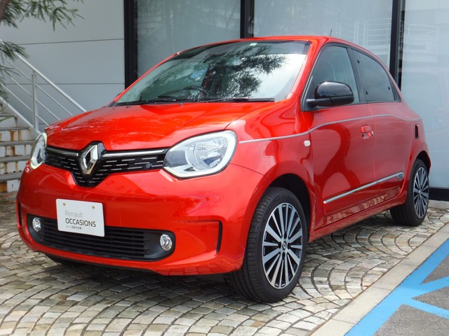 トゥインゴインテンス