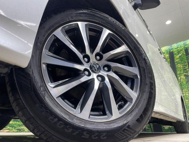 �y����17�C���`�A���~�z�C�[���z�O�ςɃ}�b�`���������A���~�z�C�[���𑕒����Ă���܂��B�e��ЊO�A���~�z�C�[����A�X�^�b�h���X�^�C�����戵�����Ă���܂��B���񂲑��k����������