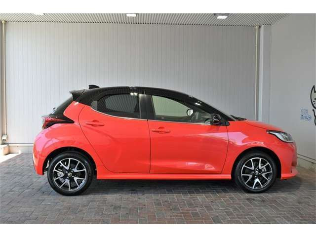 ヤリス1.5 ハイブリッド Z E-Four 4WD