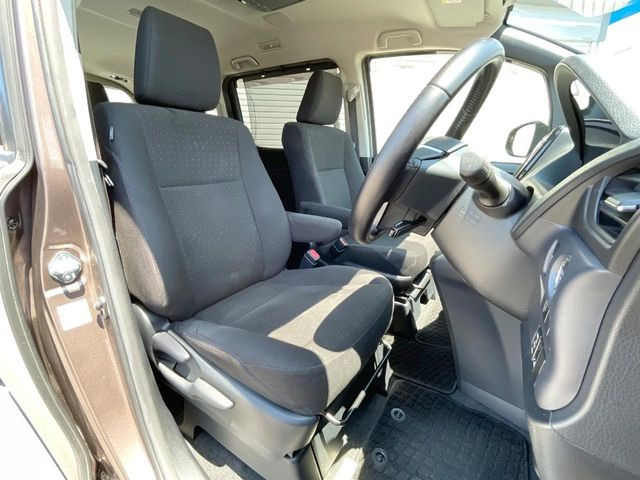 �^�]�Ȃ܂��ɂ͏\���ȃX�y�[�X������A�啿�ȕ��ł��������^�]���Ă�����������ł��B