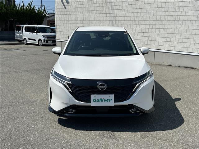 ノートオーラ1.2 G FOUR レザーエディション 4WD