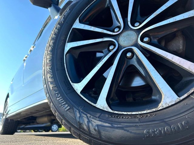 �y17�C���`�A���~�z�C�[���z�O�ςɃ}�b�`�����A���~�z�C�[���𑕒����Ă���܂��B�e��A���~�z�C�[����A�X�^�b�h���X�^�C�����戵�����Ă���܂��B���񂲑��k����������