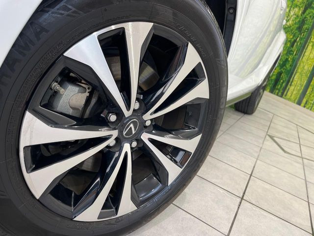 �y����18�C���`�A���~�z�C�[���z�O�ςɃ}�b�`���������A���~�z�C�[���𑕒����Ă���܂��B�e��ЊO�A���~�z�C�[����A�X�^�b�h���X�^�C�����戵�����Ă���܂��B���񂲑��k����������