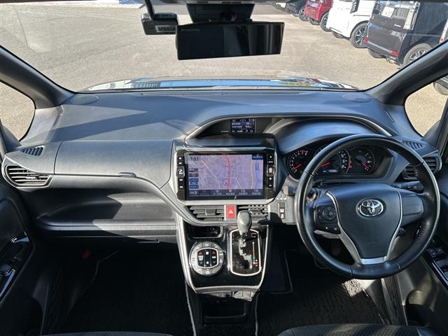 ヴォクシー2.0 ZS 煌III