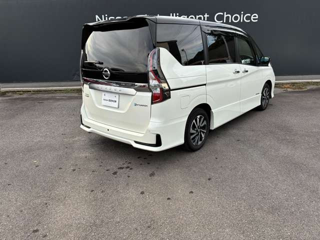 セレナ1.2 e-POWER ハイウェイスターG