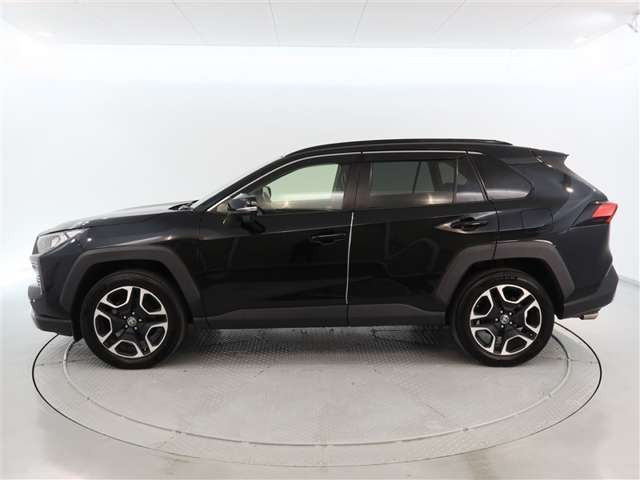 RAV42.0 アドベンチャー 4WD