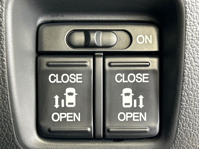 �y�����p���[�X���C�h�h�A�z�X�}�[�g�L�[��^�]�Ȃ̃X�C�b�`�Ō�ȗ����X���C�h�h�A�̊J���\���d��������͂����ăh�A���J����K�v�������A�����Ȃ��q�l�ł��ȒP�ɊJ���߂ł����K�ł���