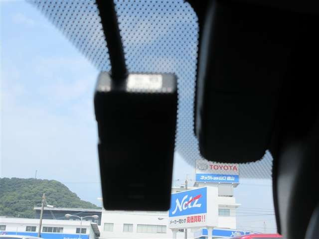 C-HRハイブリッド 1.8 G