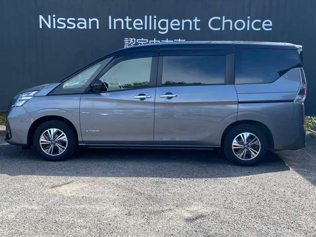セレナ1.2 e-POWER XV