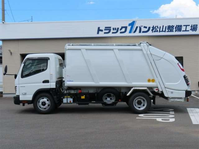 キャンターパッカー車