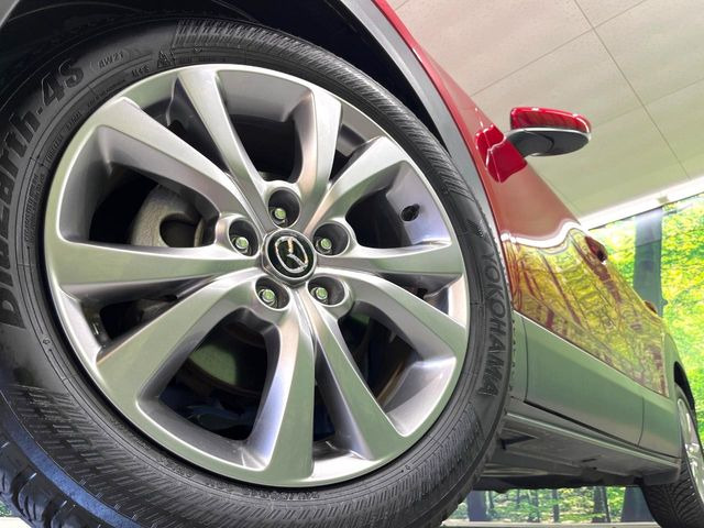 �y����18�C���`�A���~�z�C�[���z�O�ςɃ}�b�`���������A���~�z�C�[���𑕒����Ă���܂��B�e��ЊO�A���~�z�C�[����A�X�^�b�h���X�^�C�����戵�����Ă���܂��B���񂲑��k����������
