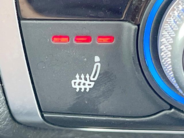 ���t�����g�V�[�g�q�[�e�B���O:�^�]�ȁE����ȋ��ɎO�i�K�Œ��߂��\�ȃV�[�g�q�[�^�[�𑕔����Ă���܂��B�G�߂��킸���K�ɂ��g�p���������܂��B
