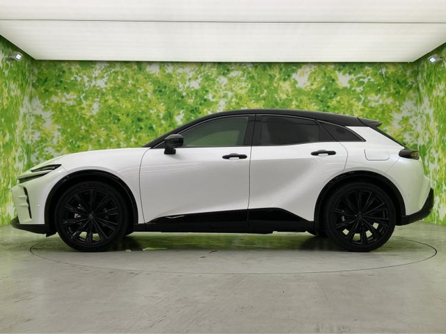 クラウンスポーツ2.5 Z E-Four 4WD
