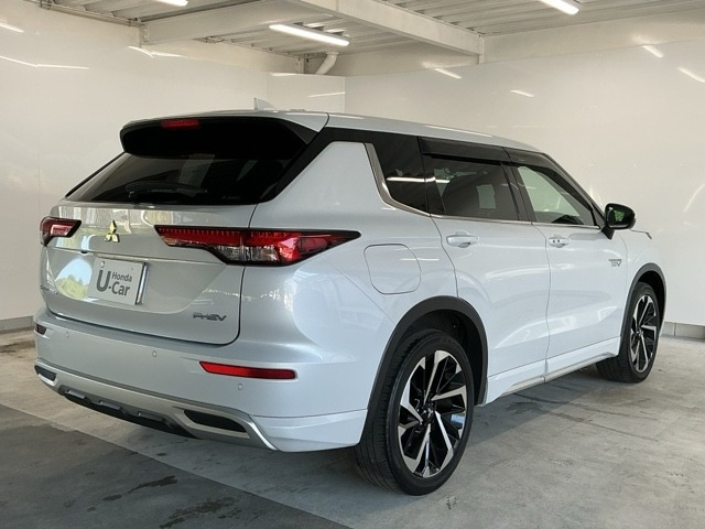 アウトランダーPHEV 2.4 P 4WD