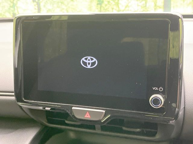 �y8�C���` �f�B�X�v���C�I�[�f�B�I�z���ʂ̃f�B�X�v���C��AppleCarPlay��AndroidAuto�����p�\�B�傫�ȉ�ʂŃX�}�z�i�r�A�v���������p���������܂���