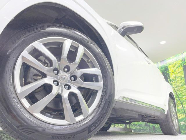 �y����18�C���`�A���~�z�C�[���z�O�ςɃ}�b�`���������A���~�z�C�[���𑕒����Ă���܂��B�e��ЊO�A���~�z�C�[����A�X�^�b�h���X�^�C�����戵�����Ă���܂��B���񂲑��k����������