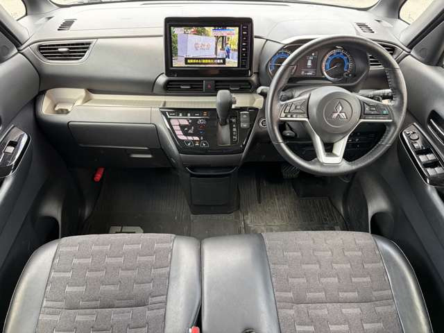 デリカミニT プレミアム 4WD