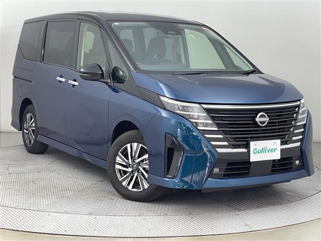 セレナ1.4 e-4ORCE ハイウェイスターV 4WD