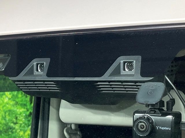 【スズキ セーフティサポート】走行中に前方の車両等を認識し、衝突しそうな時は警報とブレーキで衝突回避と被害軽減をアシスト。より安全にドライブをお楽しみいただけます。