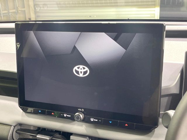 �y12.9�C���` �f�B�X�v���C�I�[�f�B�I�z���ʂ̃f�B�X�v���C��AppleCarPlay��AndroidAuto�����p�\�B�傫�ȉ�ʂŃX�}�z�i�r�A�v���������p���������܂���