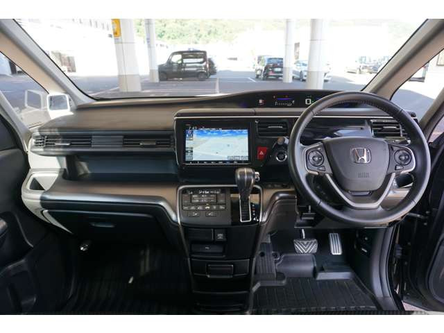 ステップワゴン1.5 スパーダ クールスピリット ホンダ センシング 4WD