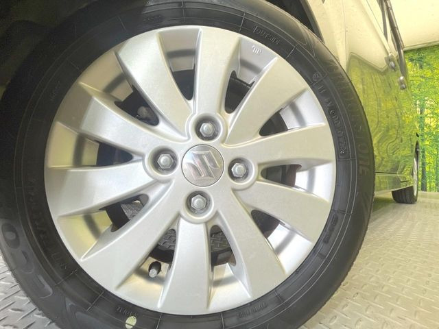 �y����14�C���`�A���~�z�C�[���z�O�ςɃ}�b�`���������A���~�z�C�[���𑕒����Ă���܂��B�e��ЊO�A���~�z�C�[����A�X�^�b�h���X�^�C�����戵�����Ă���܂��B���񂲑��k����������