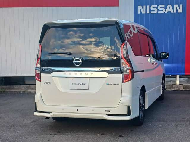 セレナ1.2 e-POWER ハイウェイスターV