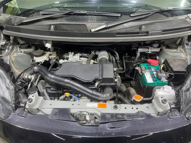 親切・丁寧な専門メカニックスタッフが応対!・車検・点検整備・事故等の修理などアフターサービスも安心。お車のカスタマイズもネクステージのサービススタッフまでご相談ください!