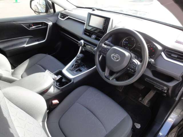 RAV42.5 ハイブリッド X
