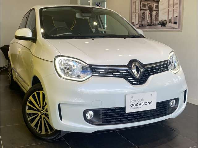 トゥインゴインテンス