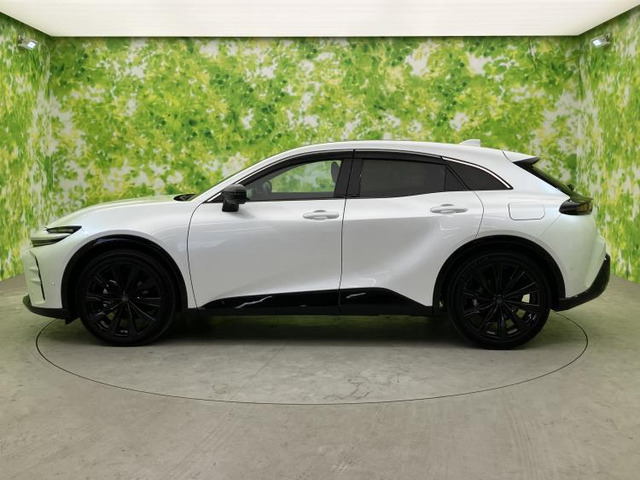 クラウンスポーツ2.5 Z E-Four 4WD
