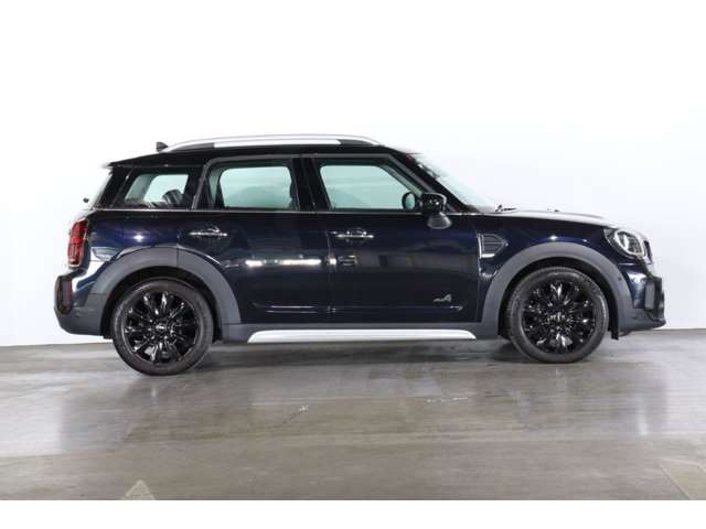 ミニクロスオーバークーパー D オール4 プレミアム プラスパッケージ 4WD