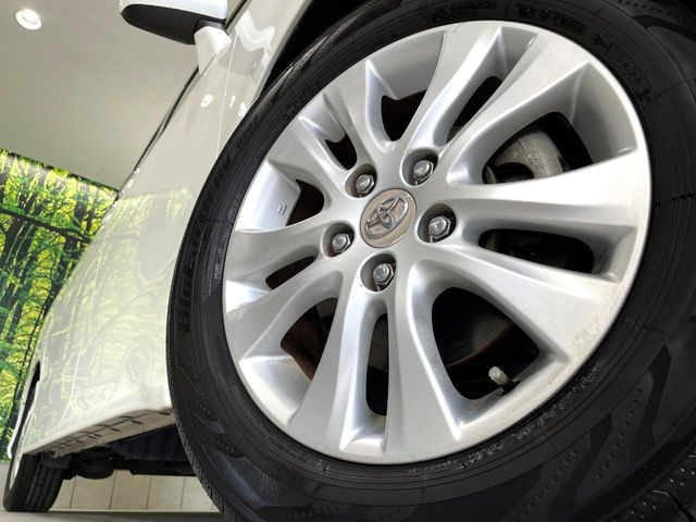 �y����16�C���`�A���~�z�C�[���z�O�ςɃ}�b�`���������A���~�z�C�[���𑕒����Ă���܂��B�e��ЊO�A���~�z�C�[����A�X�^�b�h���X�^�C�����戵�����Ă���܂��B���񂲑��k����������
