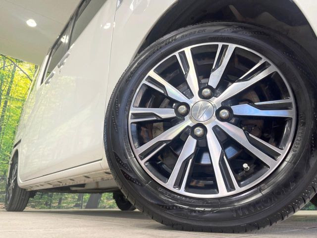 �y����14�C���`�A���~�z�C�[���z�O�ςɃ}�b�`���������A���~�z�C�[���𑕒����Ă���܂��B�e��ЊO�A���~�z�C�[����A�X�^�b�h���X�^�C�����戵�����Ă���܂��B���񂲑��k����������